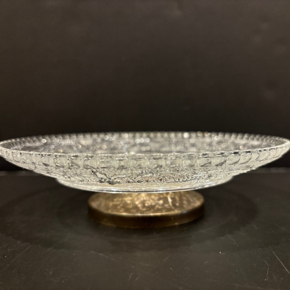 Vgt KIG Indonesia "Fleur de Lis" Glass Trinket Dish w/ Scalloped Rim & Pedestal - Picture 4 of 4